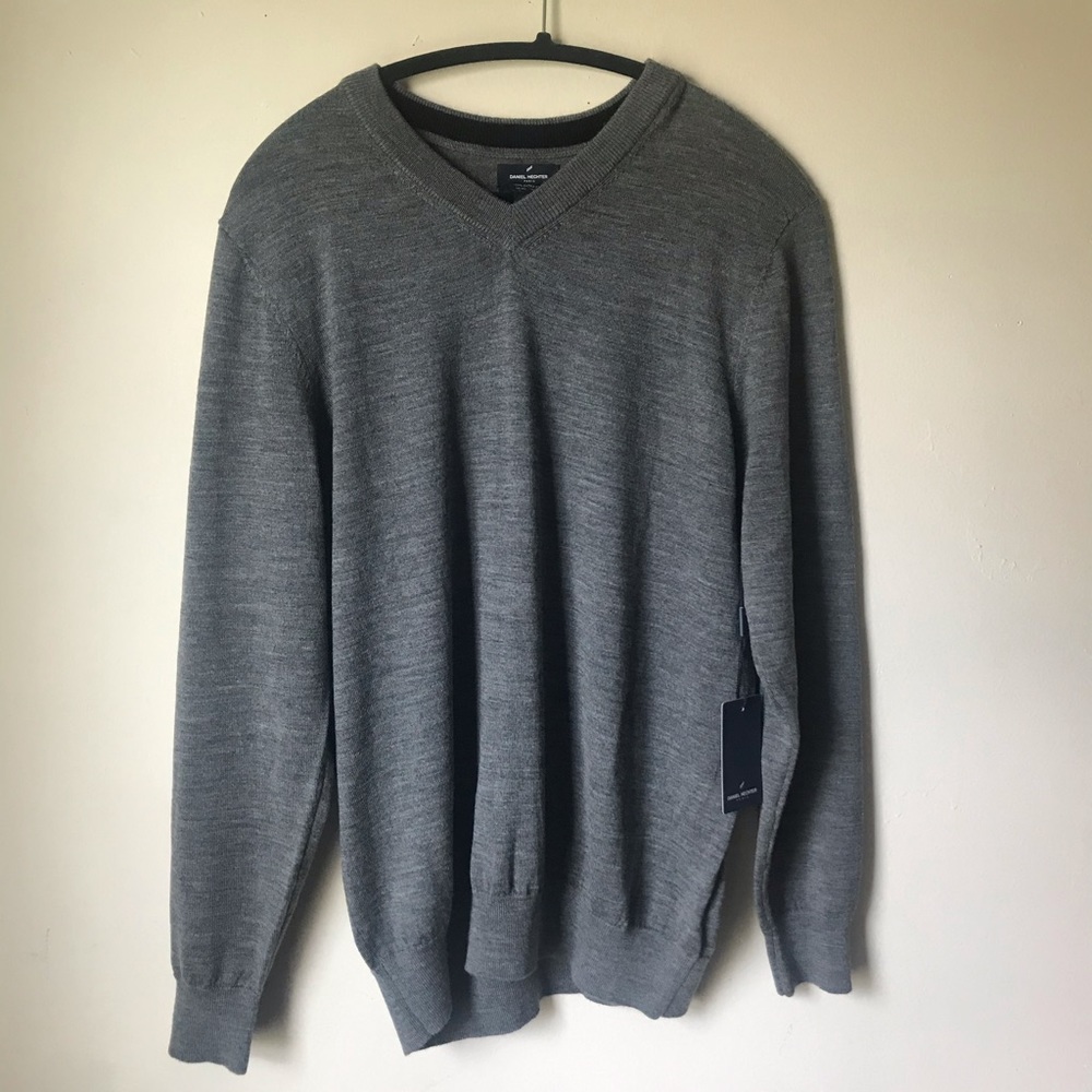 Daniel Hechter Paris v-neck merino wool sweater M